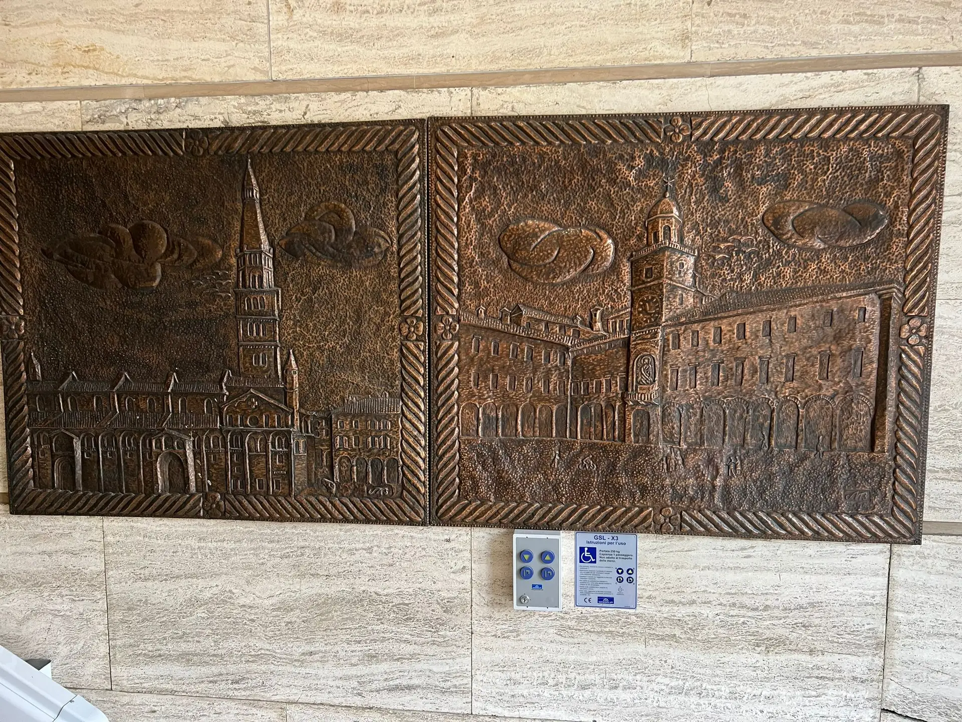 targhetta-bronzo-ghirlandina-modena